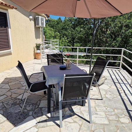 Pinezici Apartman Niccole Esterno foto